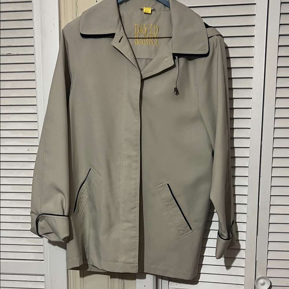 Women's Tan Jacket